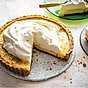 Key lime pie med kanderade limeskal